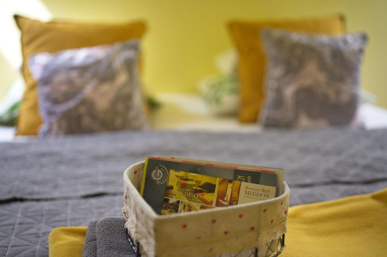 Medison Family Boutique B&B キェルツェ エクステリア 写真