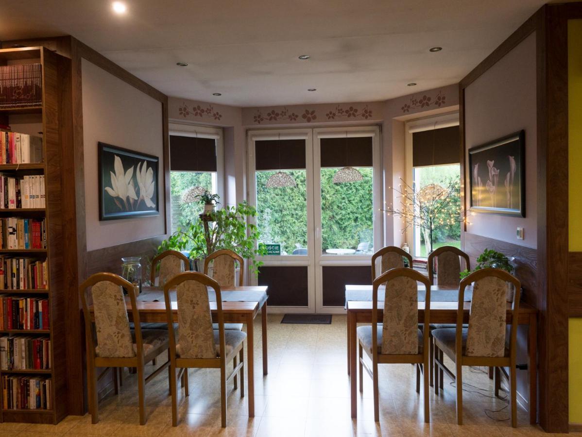 Medison Family Boutique B&B キェルツェ エクステリア 写真