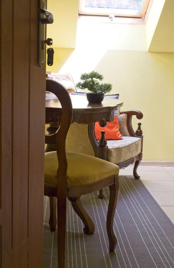 Medison Family Boutique B&B キェルツェ エクステリア 写真